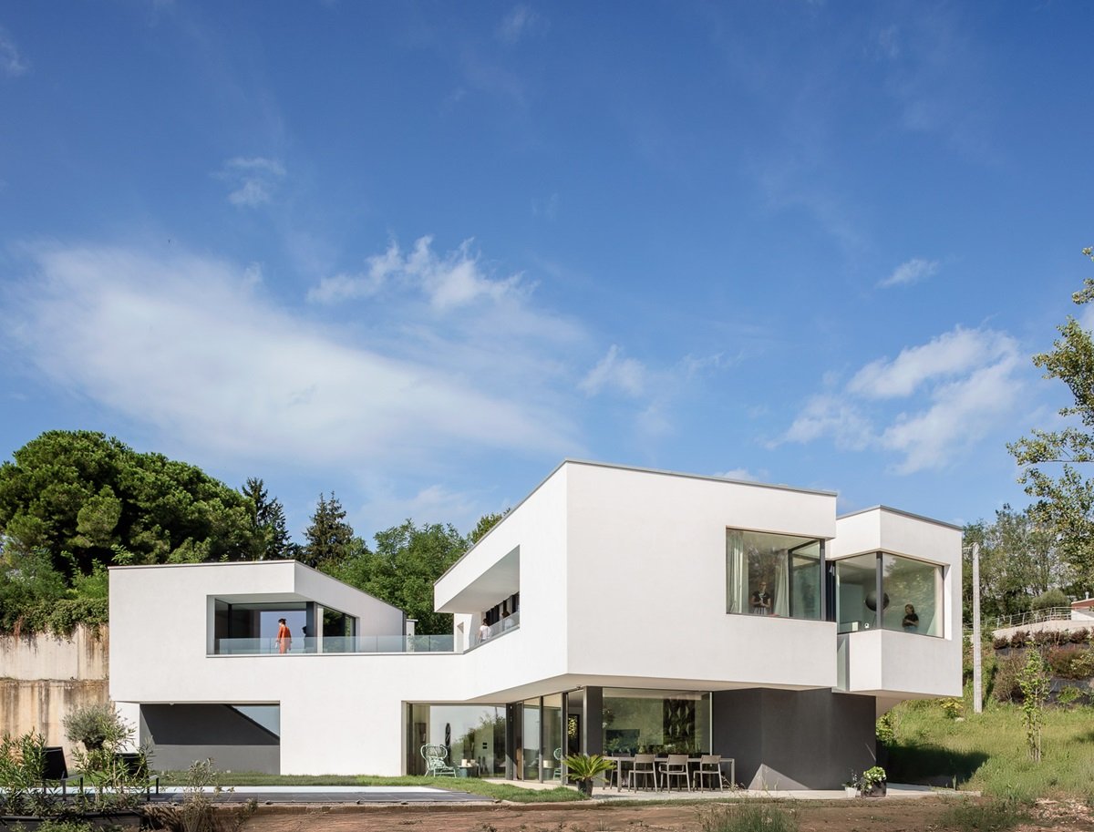 casa-moderna-con-piscina-ottagono
