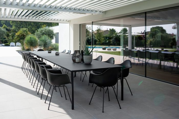 veranda villa con piscina